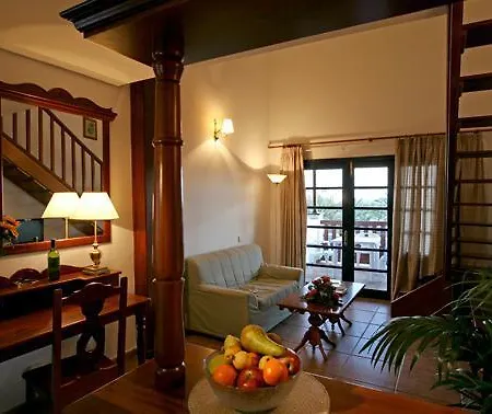 Mansion Nazaret Cmp كوستا تاغيسي
